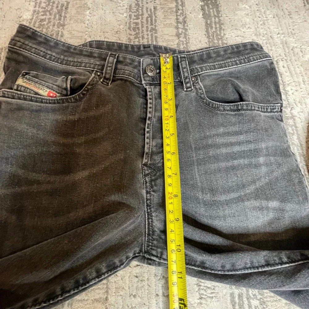 Diesel Buster Regular Slim-Tapered Jeans Mens‎ 30x32 Faded Black Fly Stretch
